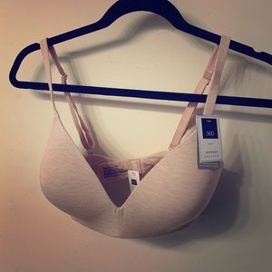 GapBody wireless bra 36D